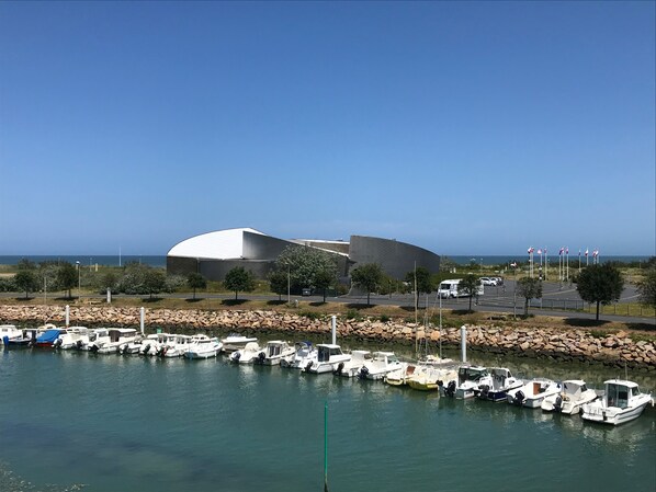 Huvivenesatama
