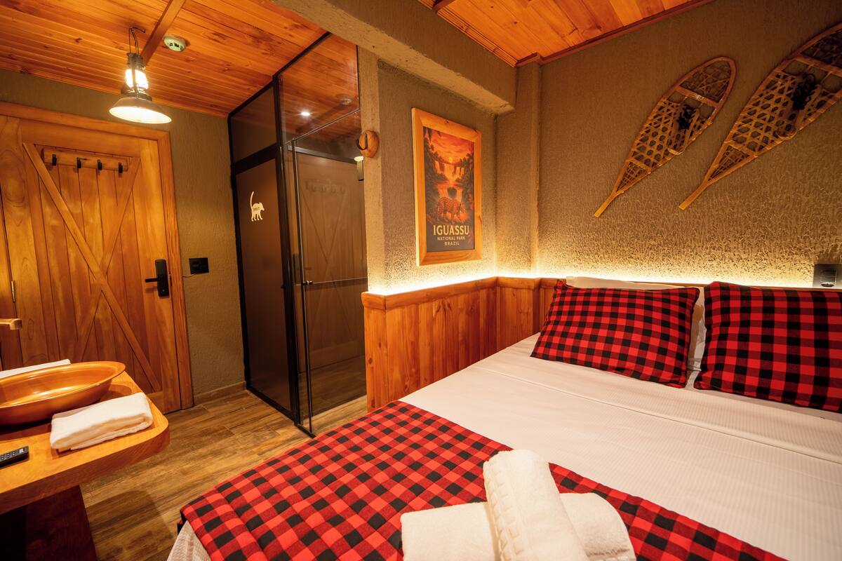 Deluxe Double Room | Free WiFi, bed sheets