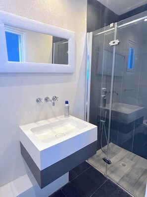 Hair dryer, towels - Villa Paomia (cargèse)