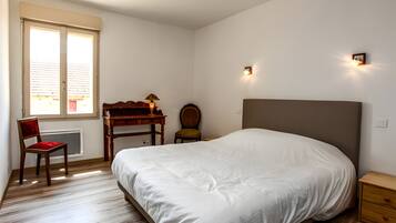 2 chambres, fer et planche Ă repasser, Wi-Fi, draps fournis