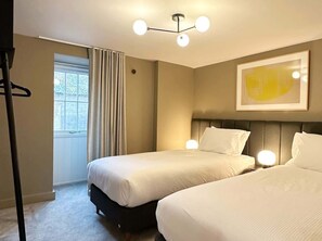 5 chambres, bureau, fer et planche à repasser, Wi-Fi