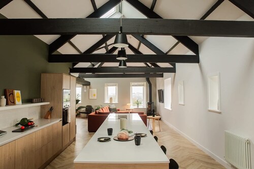 Elegant Stone Barn in Yorkshire Dales