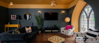 Luxe Chapel Apartment in Barnard Castle