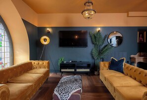 TV, offices