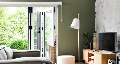 Romantic Nordic Retreat in Llangefni
