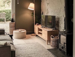 Fernseher, Kamin