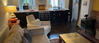 Browns Cottage in Annestown Village