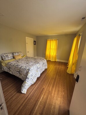 6 camere, ferro/asse da stiro, Wi-Fi, lenzuola