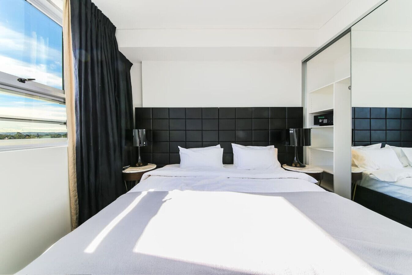 2 chambres, bureau, fer et planche à repasser, Wi-Fi