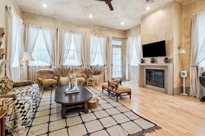 TV, fireplace, offices