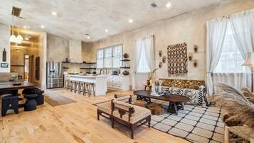 TV, fireplace, offices