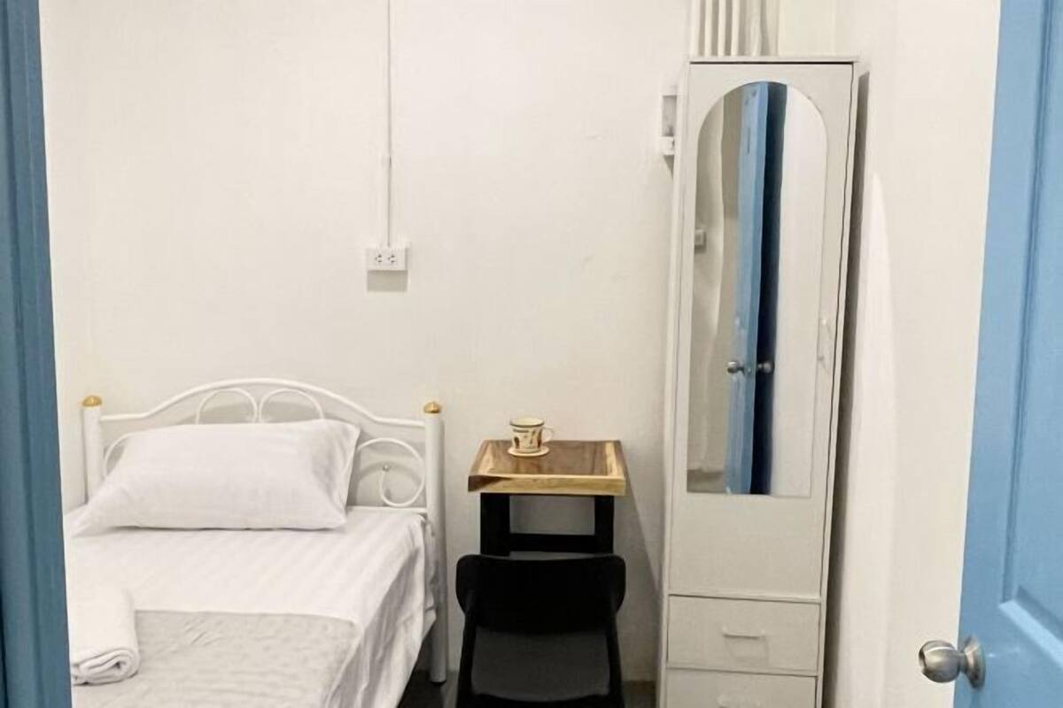 Iron/ironing board (on request), WiFi (free)