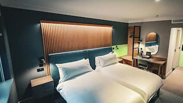 Twin Room, 2 Single Beds | Desk, laptop workspace, blackout curtains, iron/ironing board