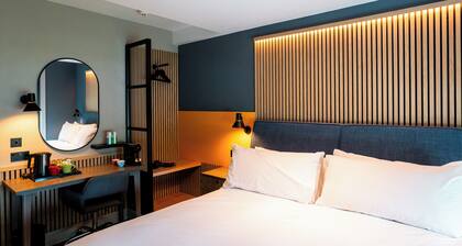 Village Hotel Reading