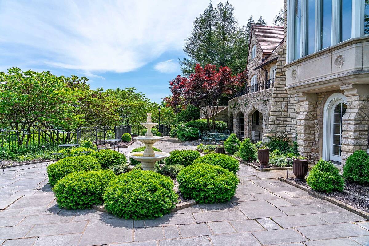 Luxury Villa, 6 Bedrooms, Courtyard View | Premium bedding, free WiFi, bed sheets