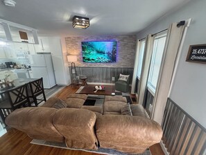 Smart TV, video games