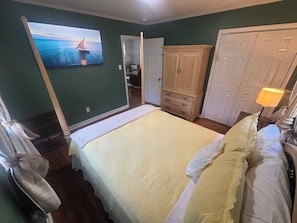 Ferros/tábuas de passar roupa, Wi-Fi de cortesia, roupa de cama