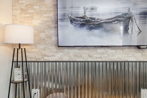 Unclassified image, 3 of 29, button