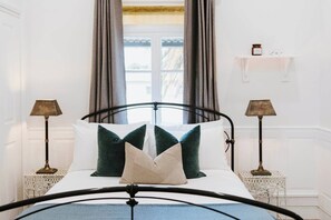 3 bedrooms, iron/ironing board, travel cot, WiFi