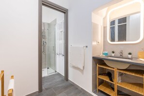 Shower, bidet - Red Loft Torino, A mix of history and trend (Torino)