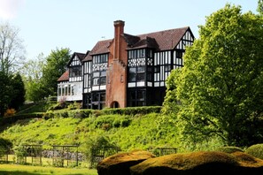 Façana frontal de l'allotjament