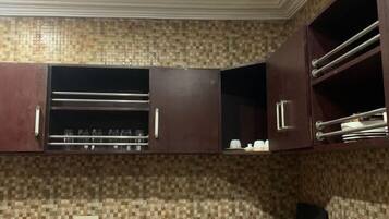 Microwave, dishwasher