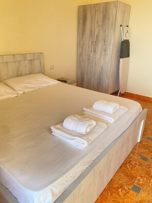1 chambre, fer et planche à repasser, Wi-Fi