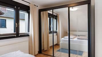2 bedrooms, WiFi, bed sheets