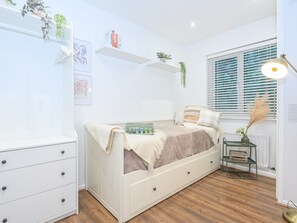 2 habitaciones, tabla de planchar con plancha y wifi gratis 