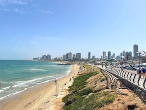 On the beach - 1604 Tel aviv (Tel Aviv)