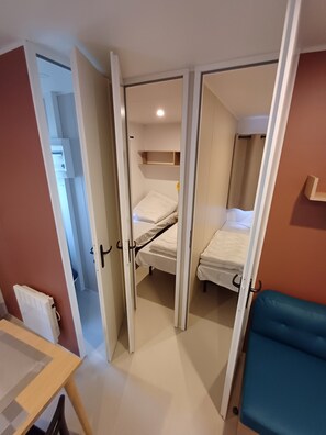 3 bedrooms, Internet