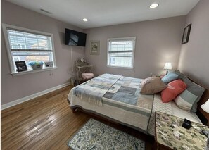 2 chambres, fer et planche à repasser, Wi-Fi gratuit, draps fournis