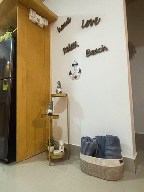 Interior - Charming 2-bedroom apartment in wonderful Samana with WiFi, AC (Samana)