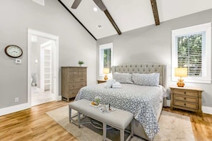 4 habitaciones, tabla de planchar con plancha y wifi gratis