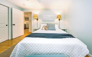 5 bedrooms, desk, iron/ironing board, travel cot