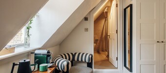 Hermes Hotel by Nestor