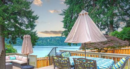 Oceanfront boho cottage in Bremerton