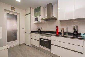 Fridge, microwave, oven, dishwasher