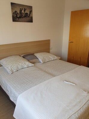 2 chambres, accès Internet, draps fournis