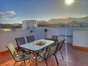 Outdoor dining - Casa Izzi - Two Bedroom Apartment, Sleeps 4 (Pozo del Esparto)