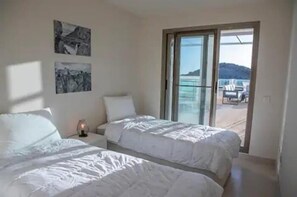 2 bedrooms, internet, bed sheets