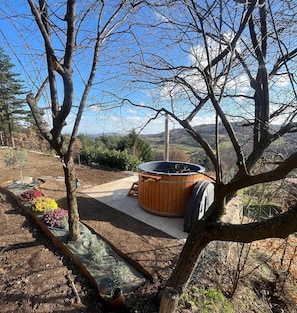 Outdoor spa tub - To complete (Satillieu)