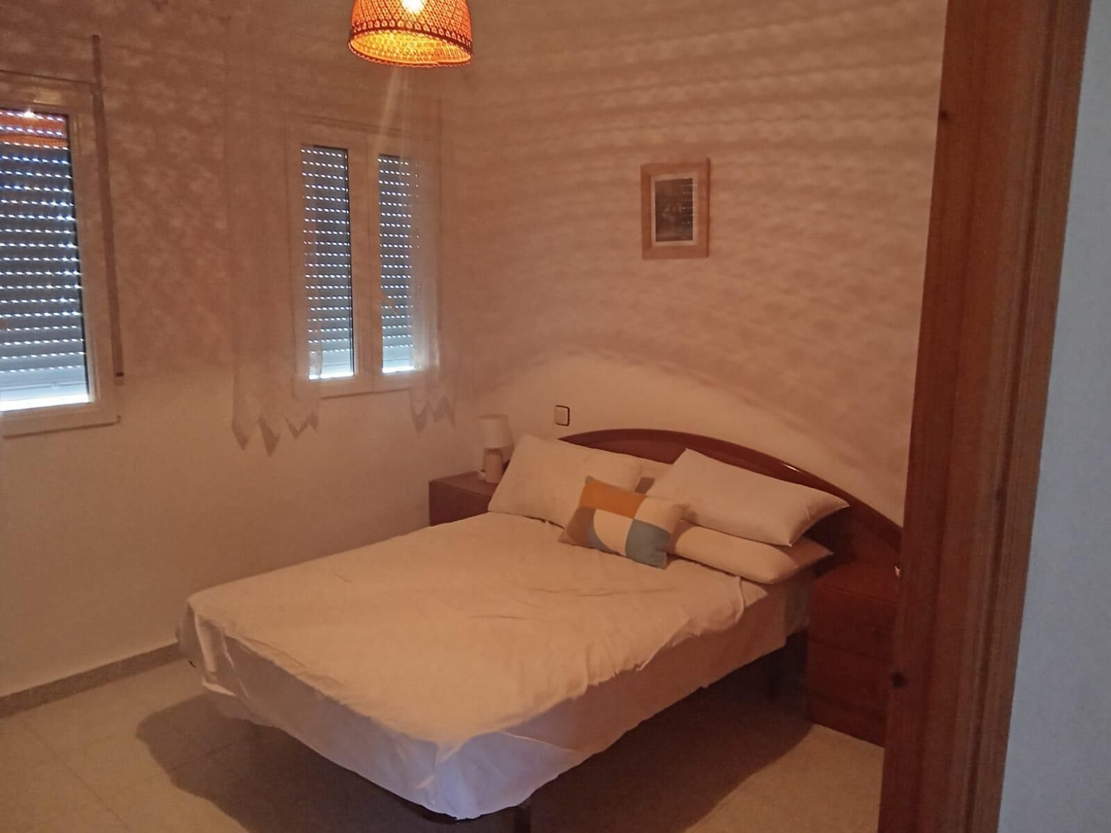 3 多间卧室、上网接入、床单