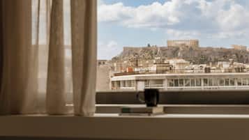 Acropolis Deluxe King Room