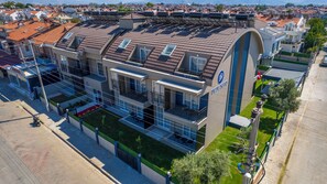 Terrace/patio - Dede Suites Fethiye (Fethiye)