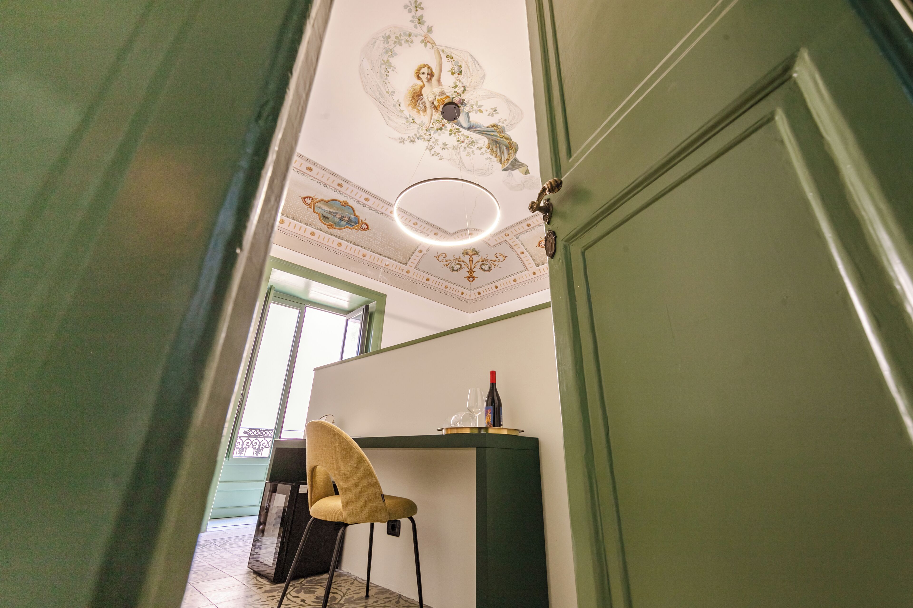 Doppia Deluxe, balcone, vista città | Biancheria da letto di alta qualità, copriletto in piuma