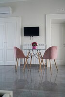 Double Room, Balcony | Free WiFi