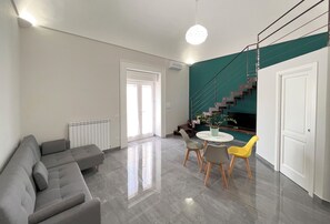 Free WiFi - DC House (Procida)