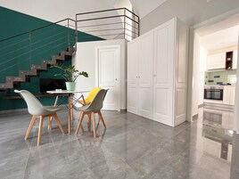 Deluxe Double Room, Balcony | Free WiFi