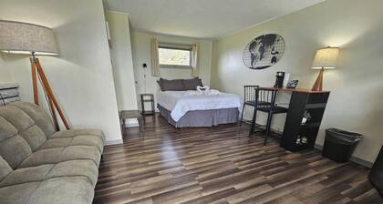 Economy Single Room, 1 Queen Bed #4